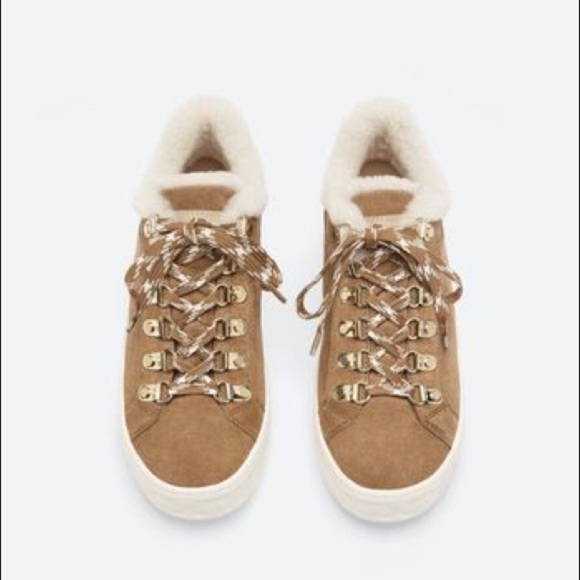 NWT. Uterque Faux Shearling Ankle Boots. Size 10. - Picture 1 of 7